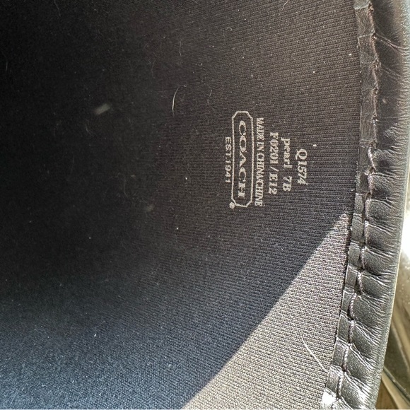 Coach rain boots - size 7 - Picture 3 of 4